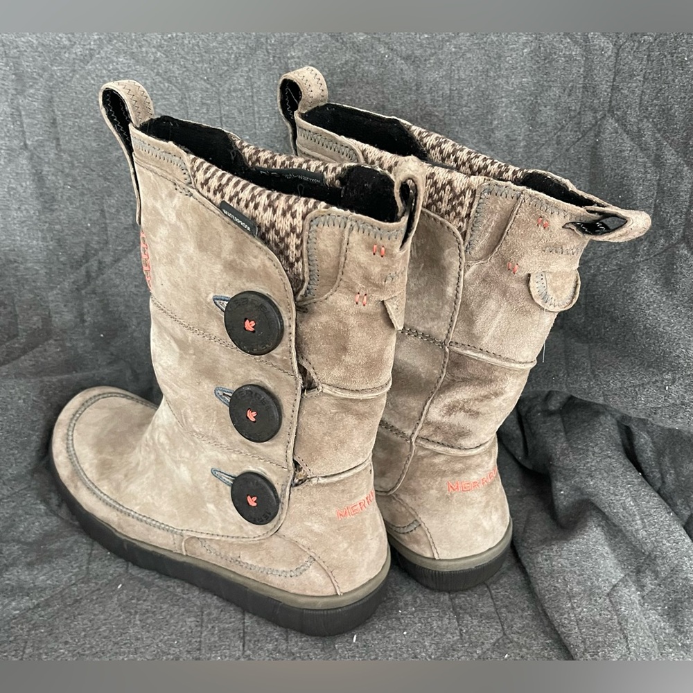 Stylish MERRELL WOMEN’s  Tan Boots - Picture 2 of 4